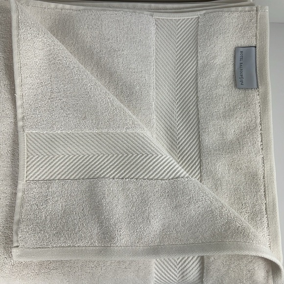Hotel Balfour Spa Bath Towel Set Off White 100% Cotton Luxury Spa Set Of 2 NEW - Picture 4 of 5